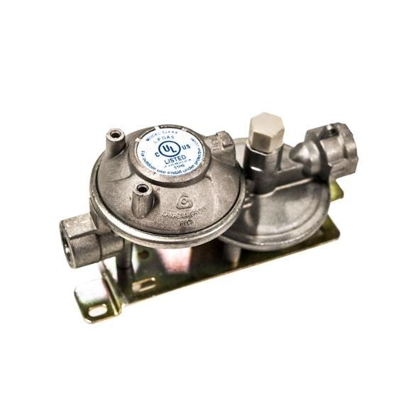 6060513 Dual Stage LPG Regulator 160Mj Adj. with Metal Bracket